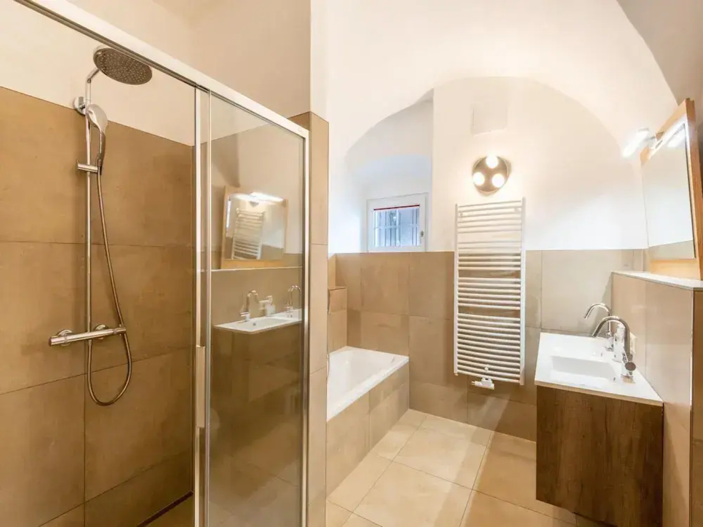 Traditional Holiday Home With Sauna in Niedernsill