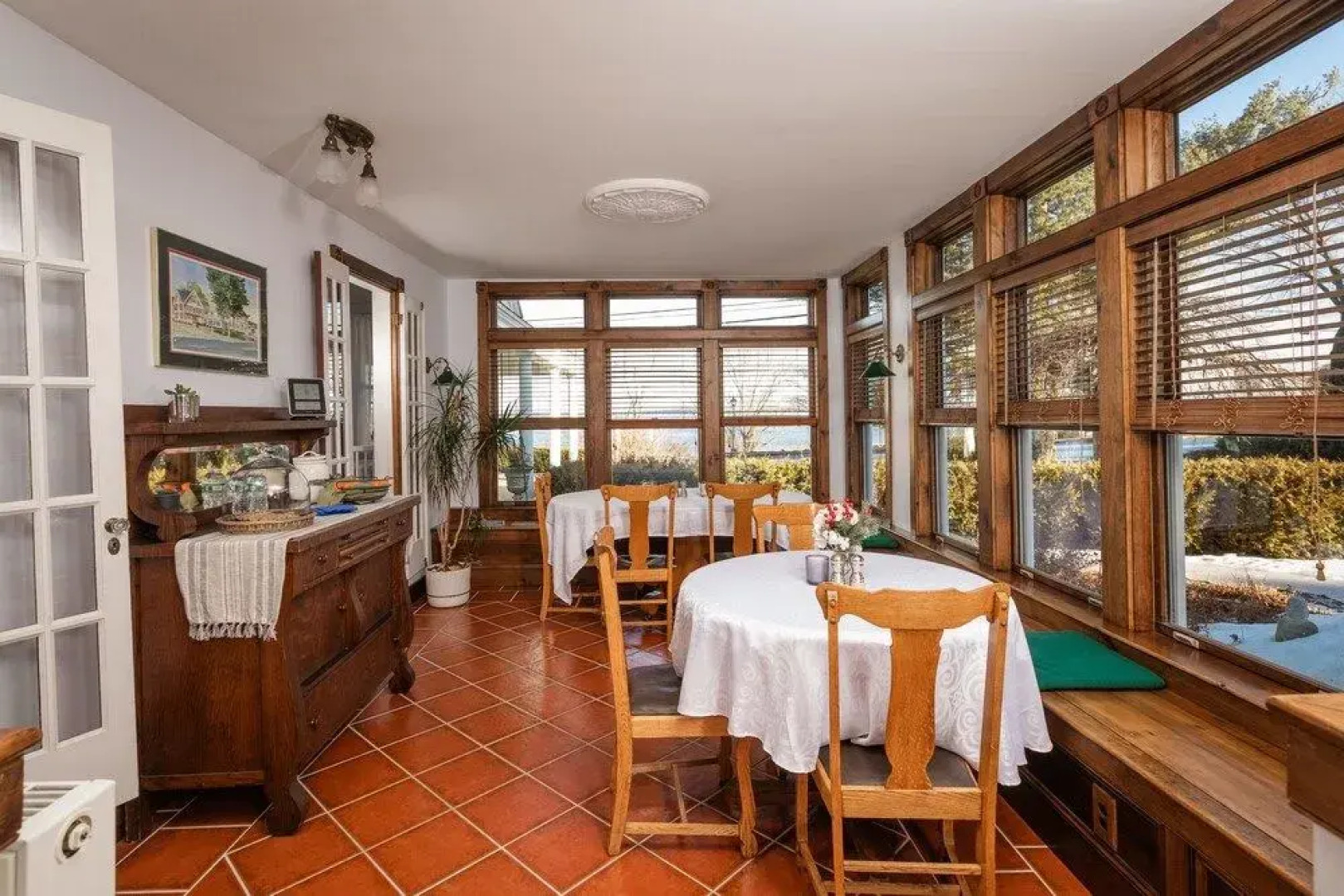 Spouter Inn Bed & Breakfast