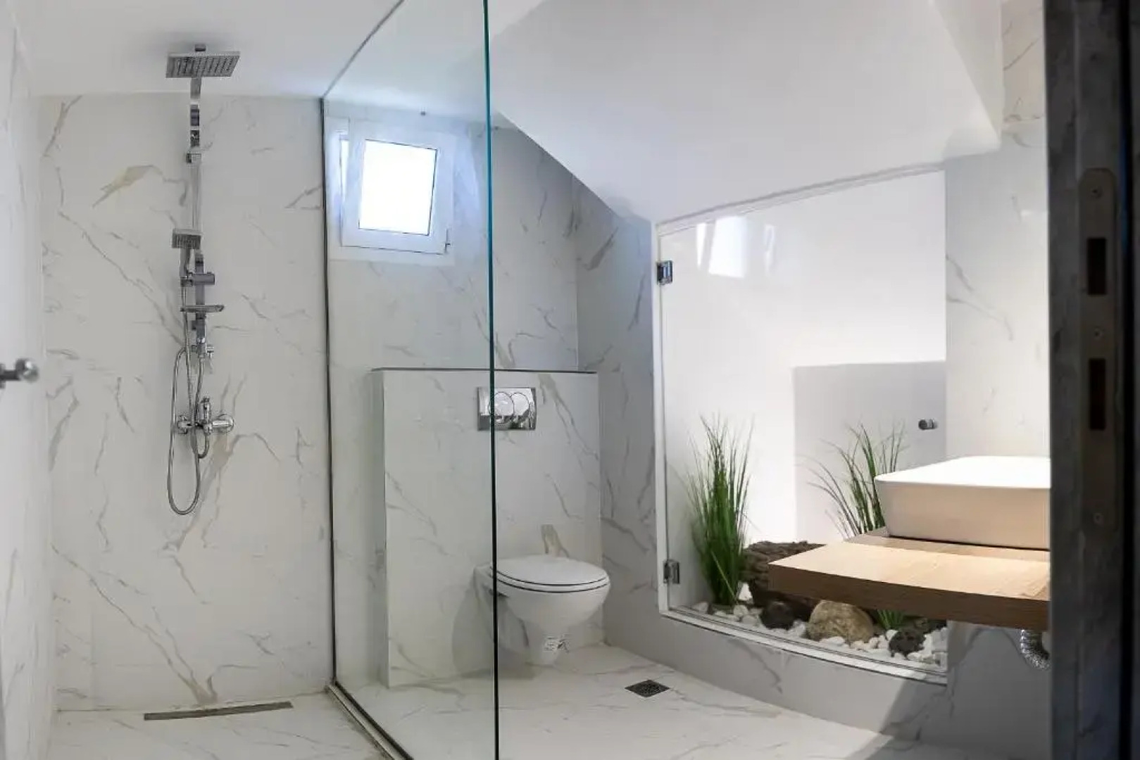 Georgianna's suite with private pool , 'greysuite'