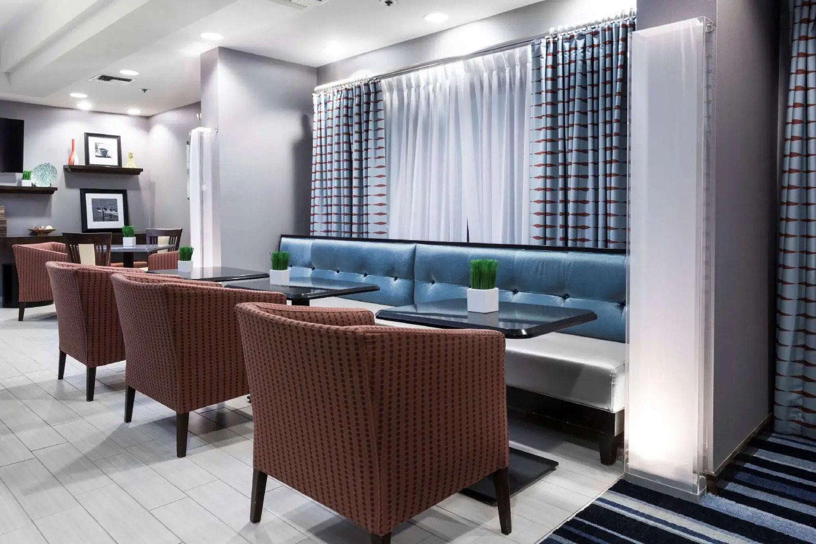 Hampton Inn Columbia I-26/Harbison Blvd.