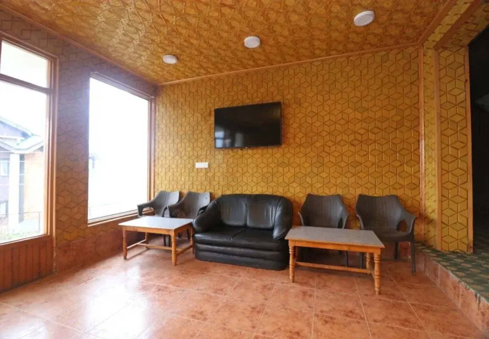 Hotel Poshwan by OYO