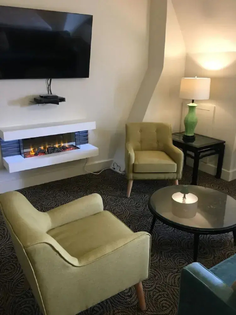 The Morgan State House