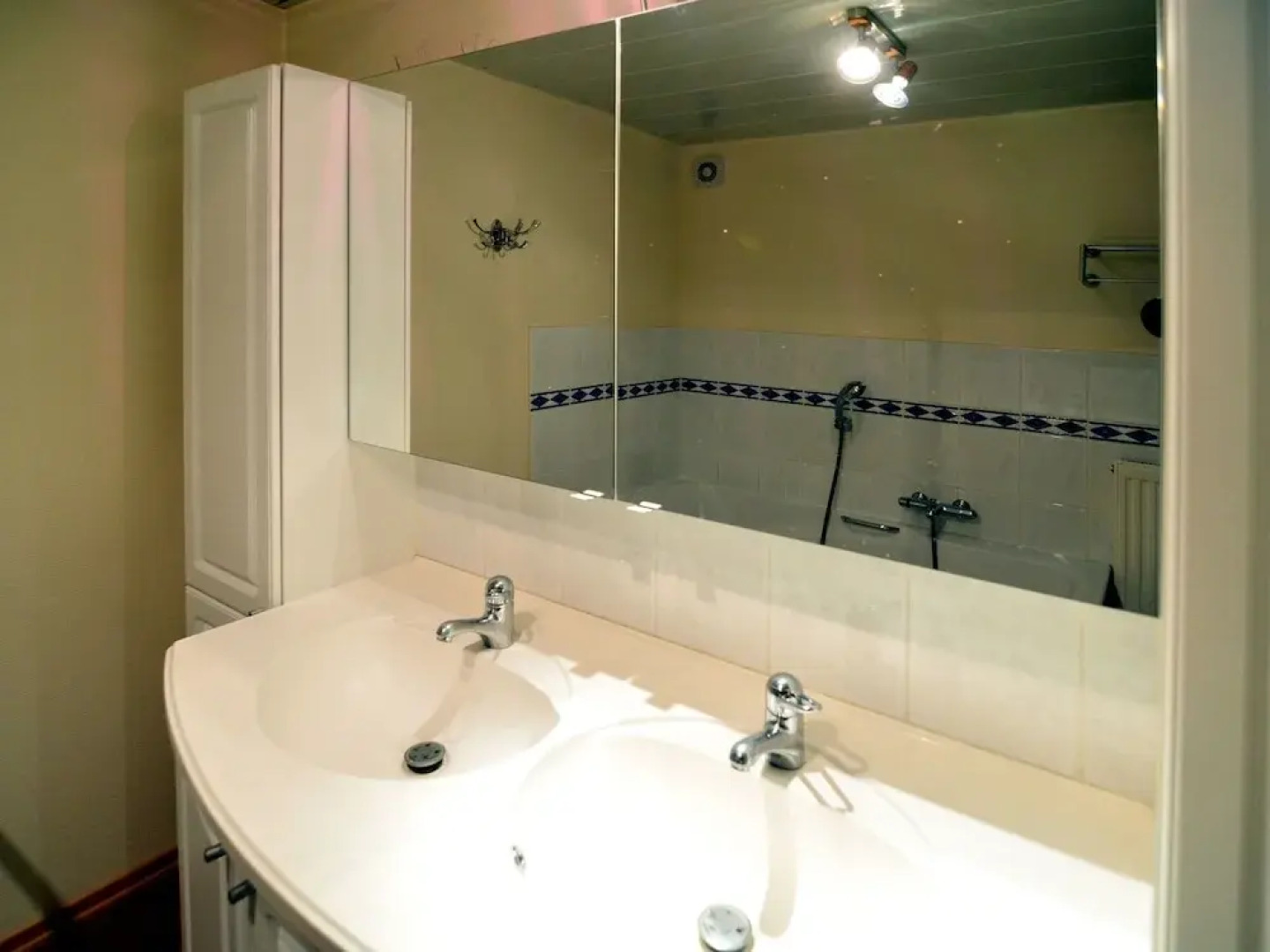 Cozy Holiday Home in Anseremme With Sauna