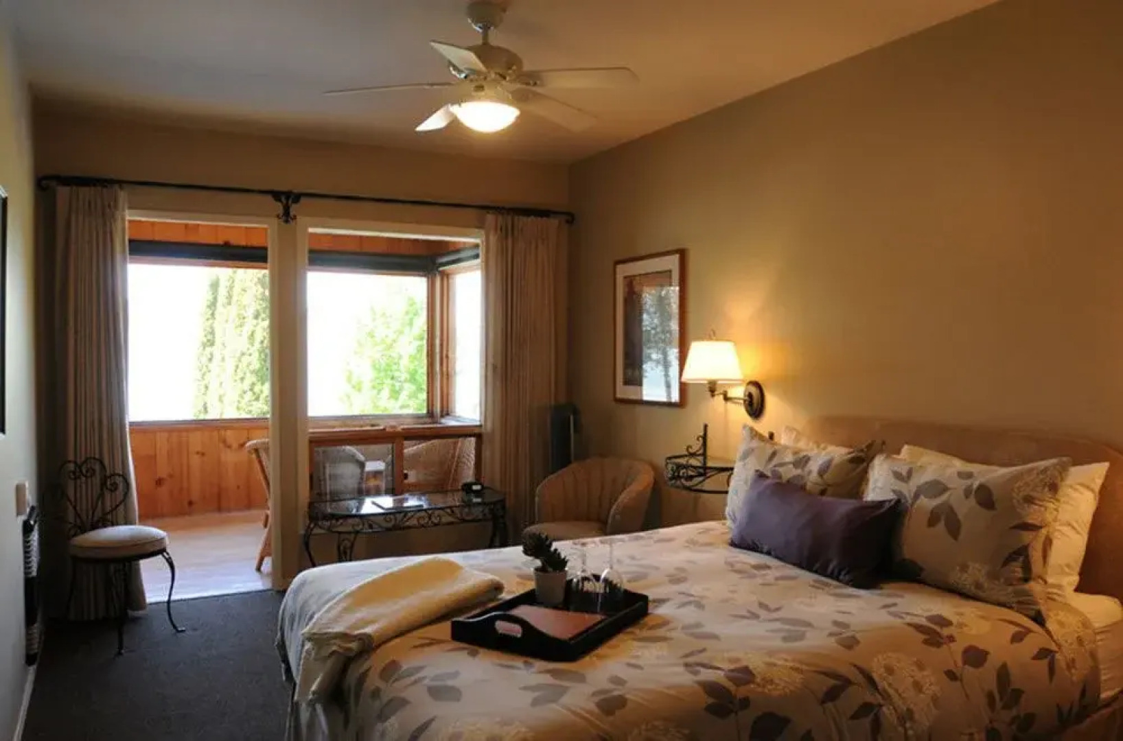 Sandy Beach Lodge & Resort