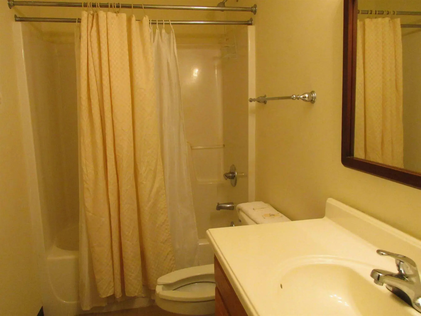 High Falls Inn and Suites