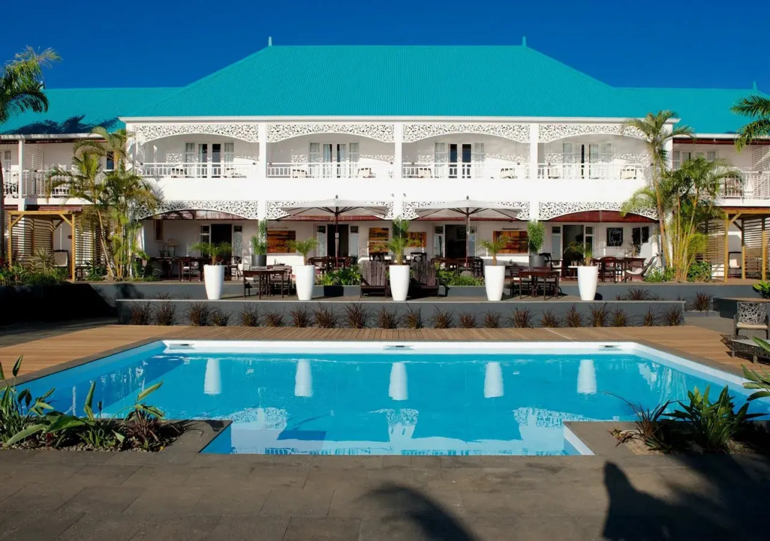 Blue Margouillat Seaview Hotel