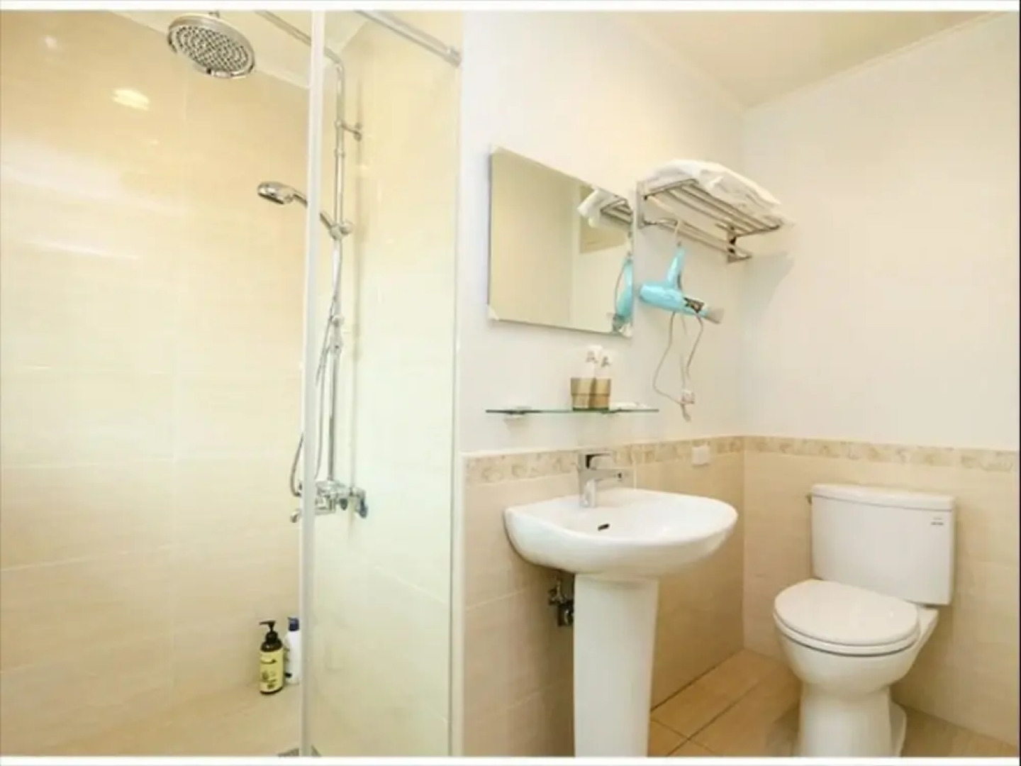 Meet Love at Pacific Ocean Turtle Island B&B