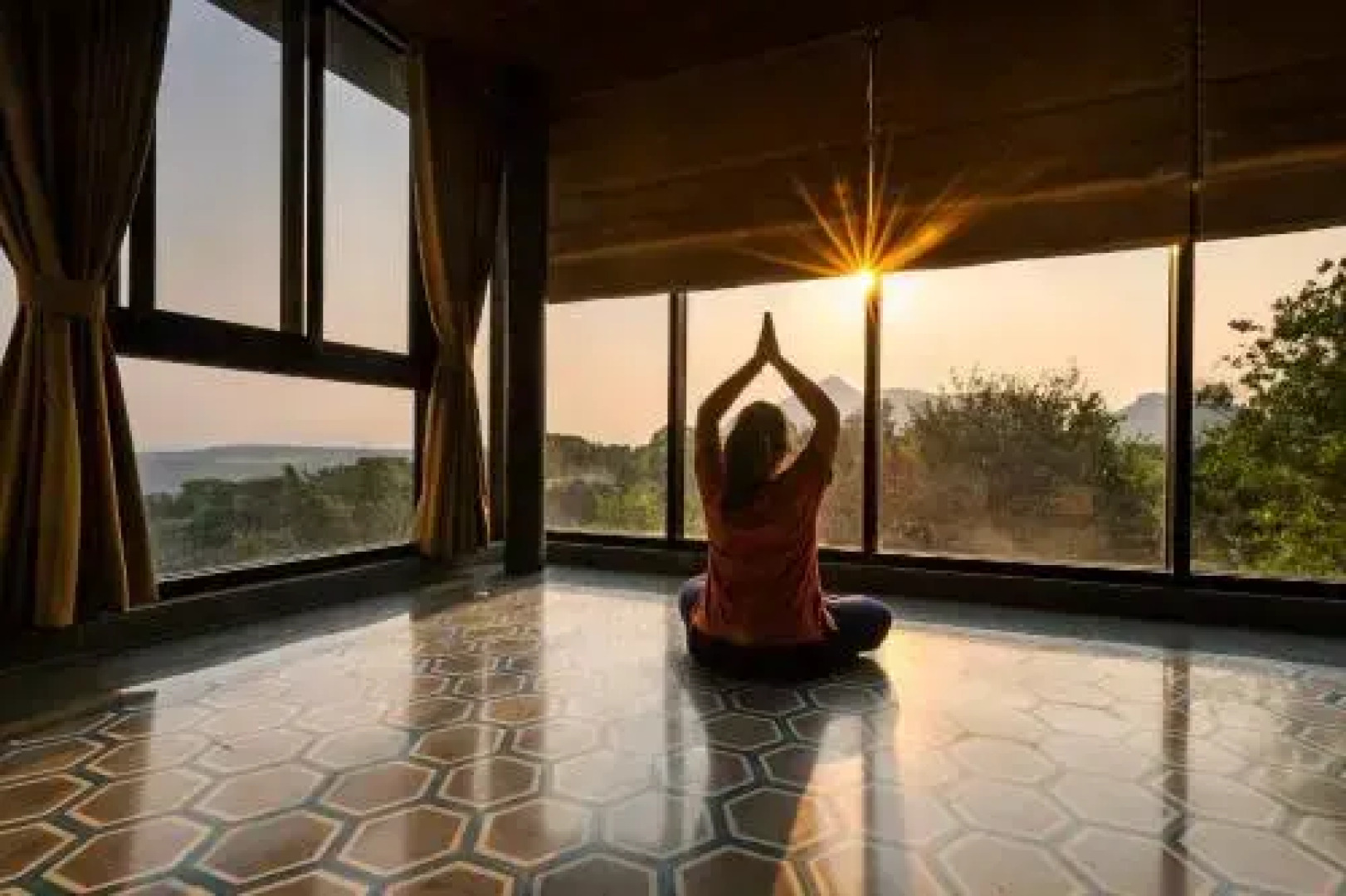 SaffronStays Falcon Hill, Lonavala - luxury villa with infinity pool near Lion's Point