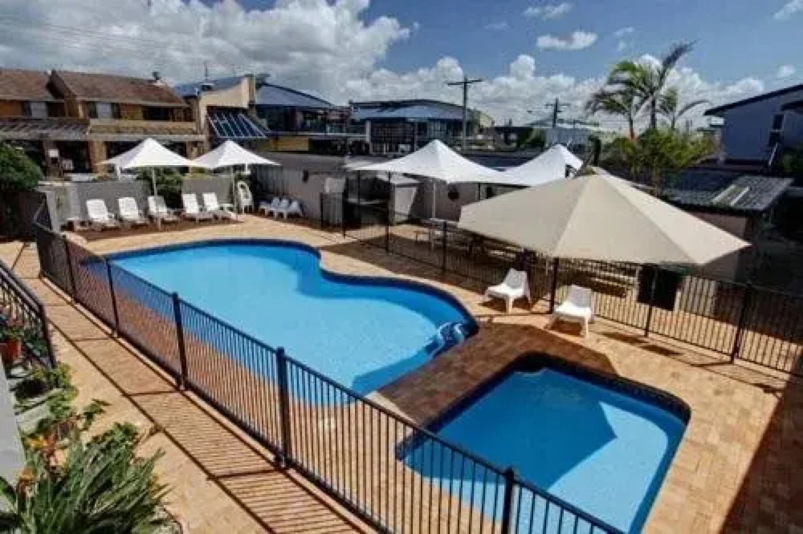 Absolute Beachfront Apartments Lennox Head