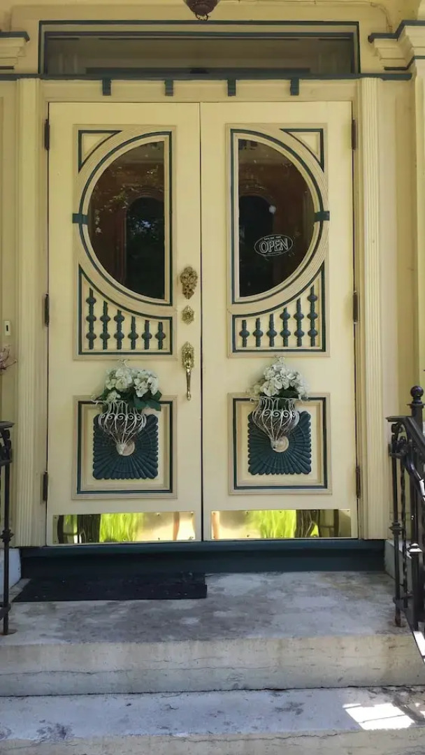 Bellinger Rose Bed & Breakfast