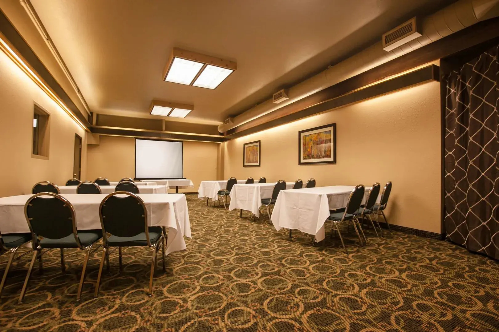 Best Western Plus Tree House