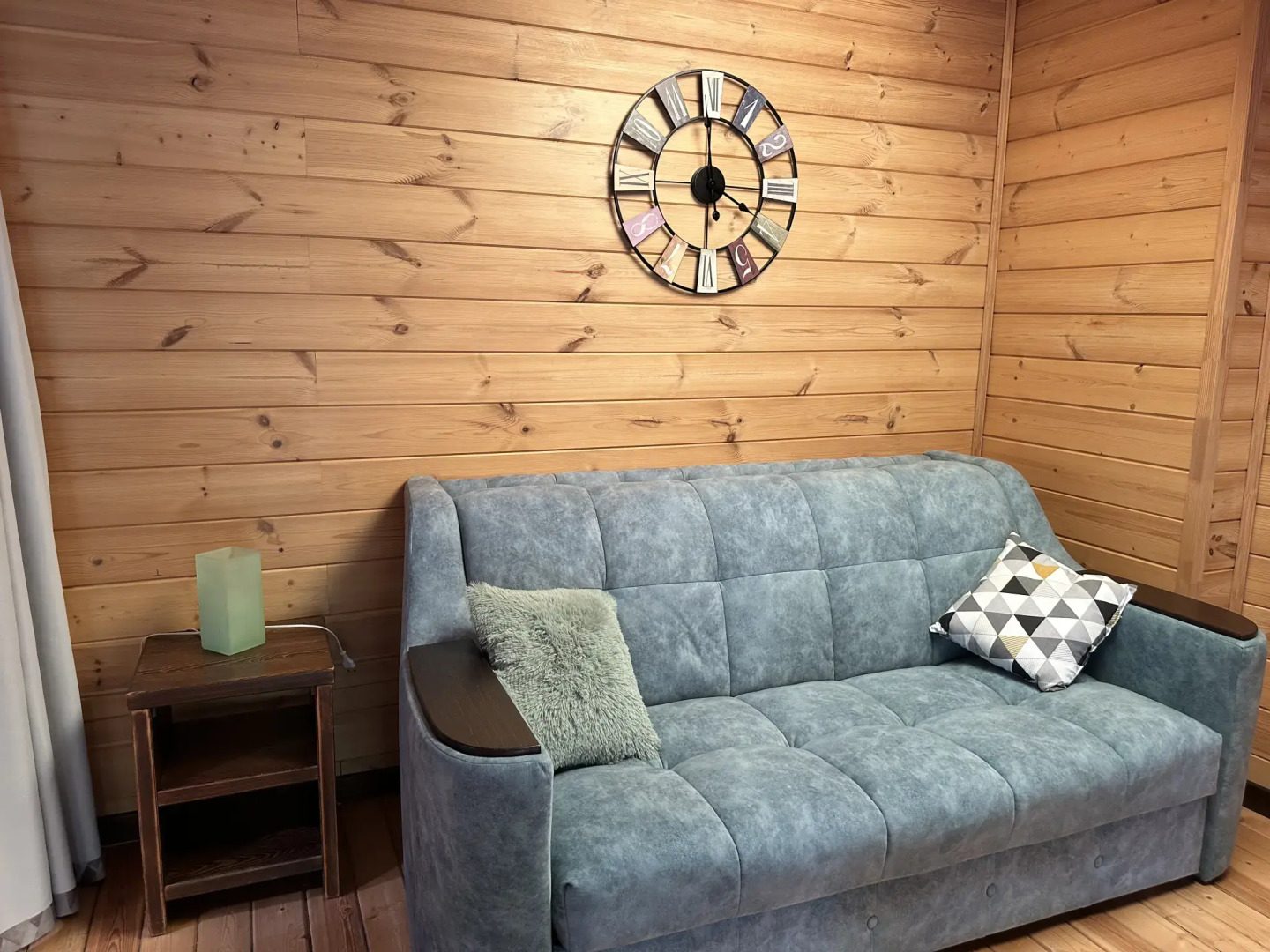 Фэмили Элли 114 апартамент