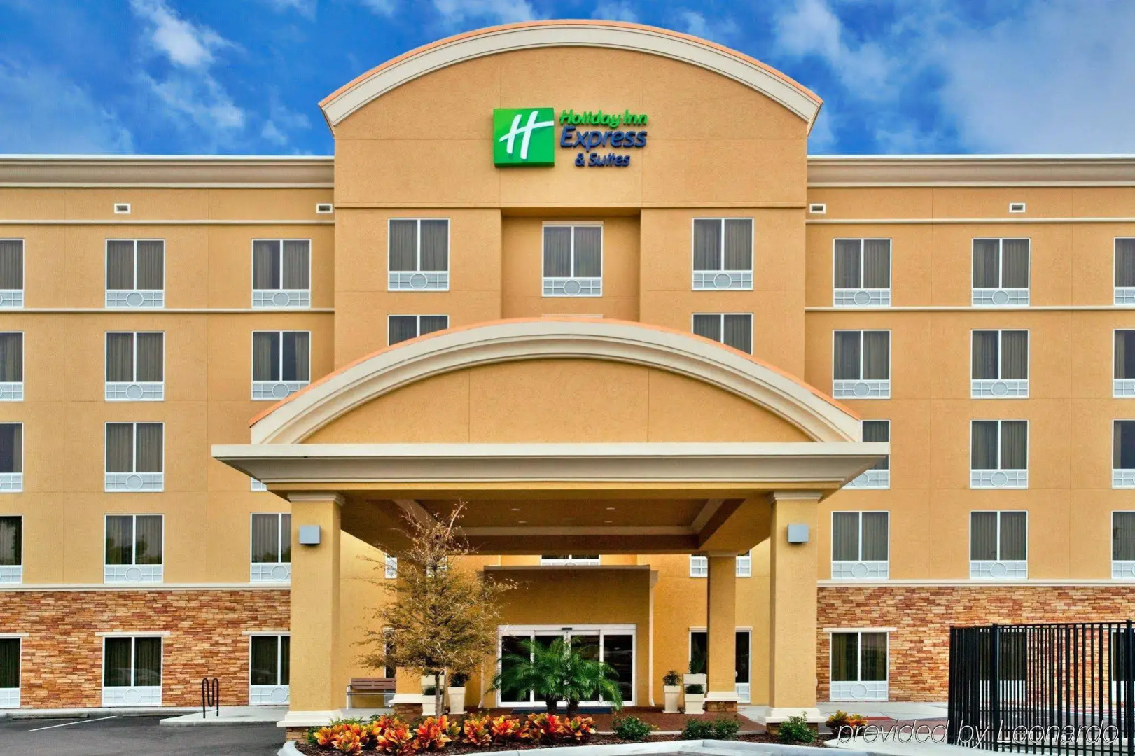 Holiday Inn Express Hotel & Suites Largo-Clearwater by IHG