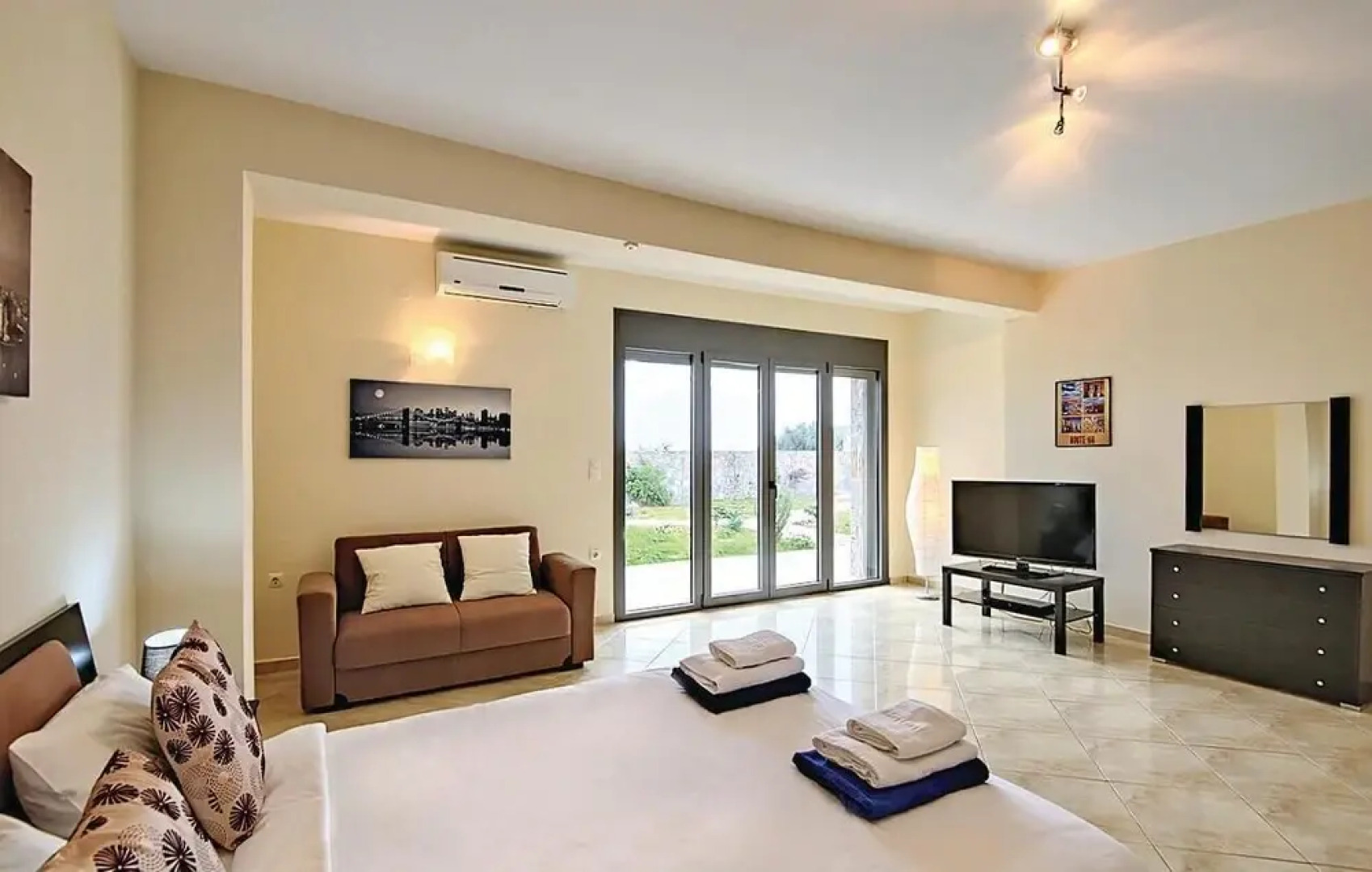 Nice Home in Lasithi, Crete With Wifi and 6 Bedrooms