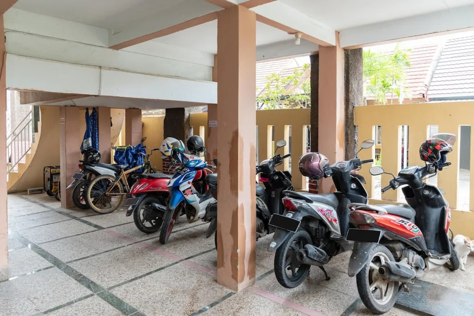 RedDoorz Syariah near Jalan A Yani KM 8 Citraland