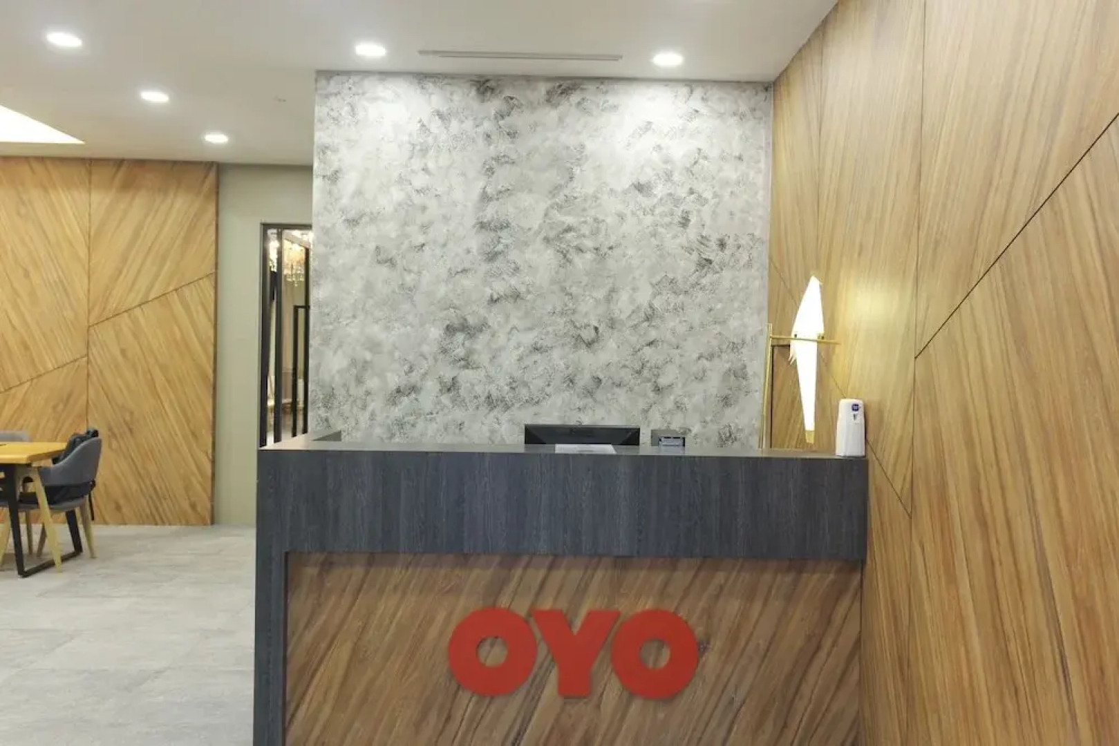 OYO 90020 Amoris Grand Event Space