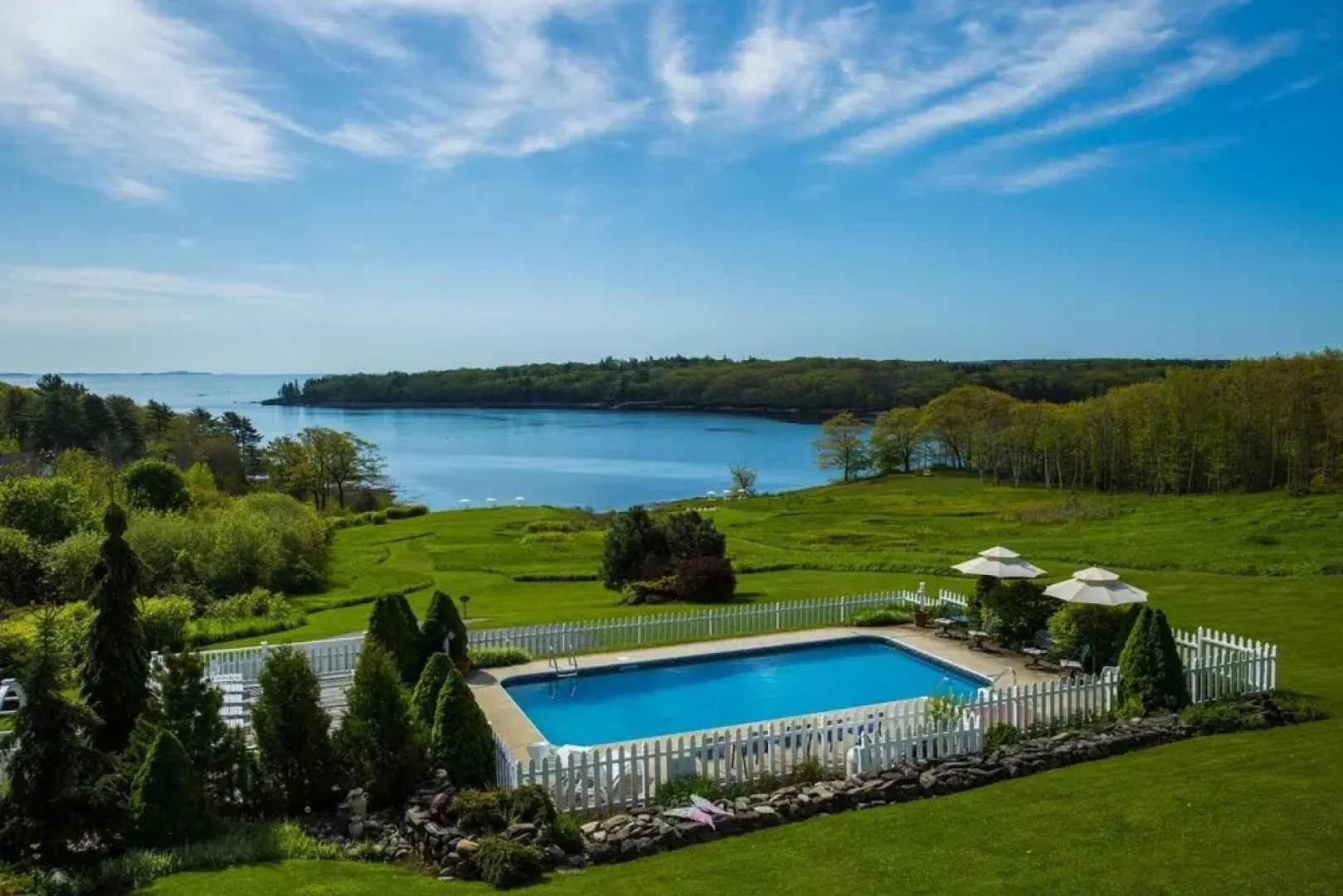 Strawberry Hill Seaside Inn