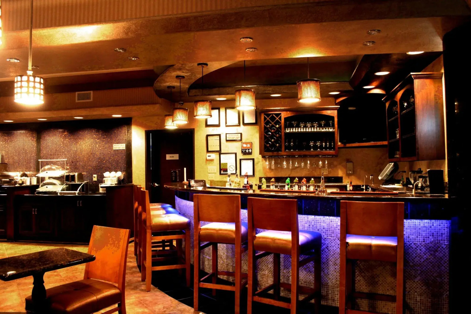 Best Western Plus KC Speedway Inn & Suites