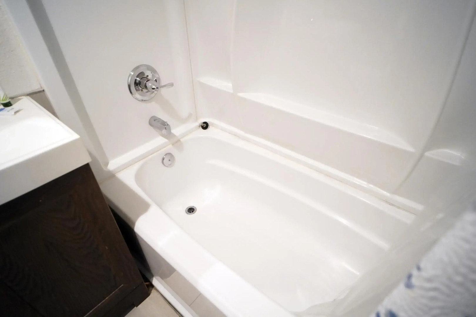 Anaheim Executive Inn & Suites