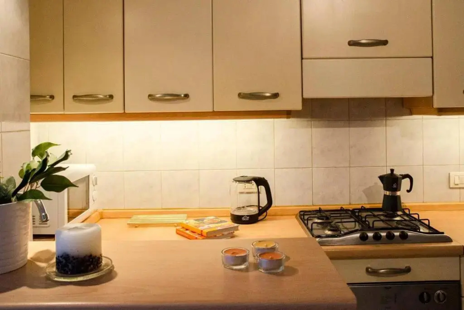 ALTIDO Lively 2 bedroom Apt with Parking close to Como