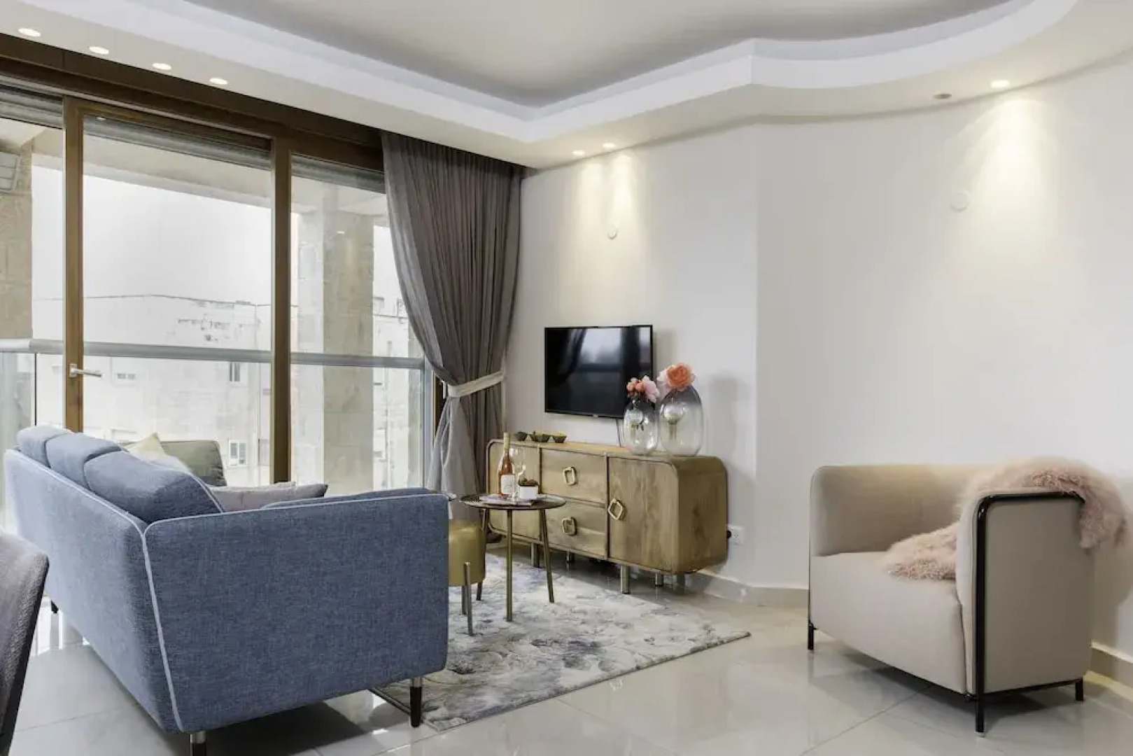 Sweet Inn Apartments- King David Crown