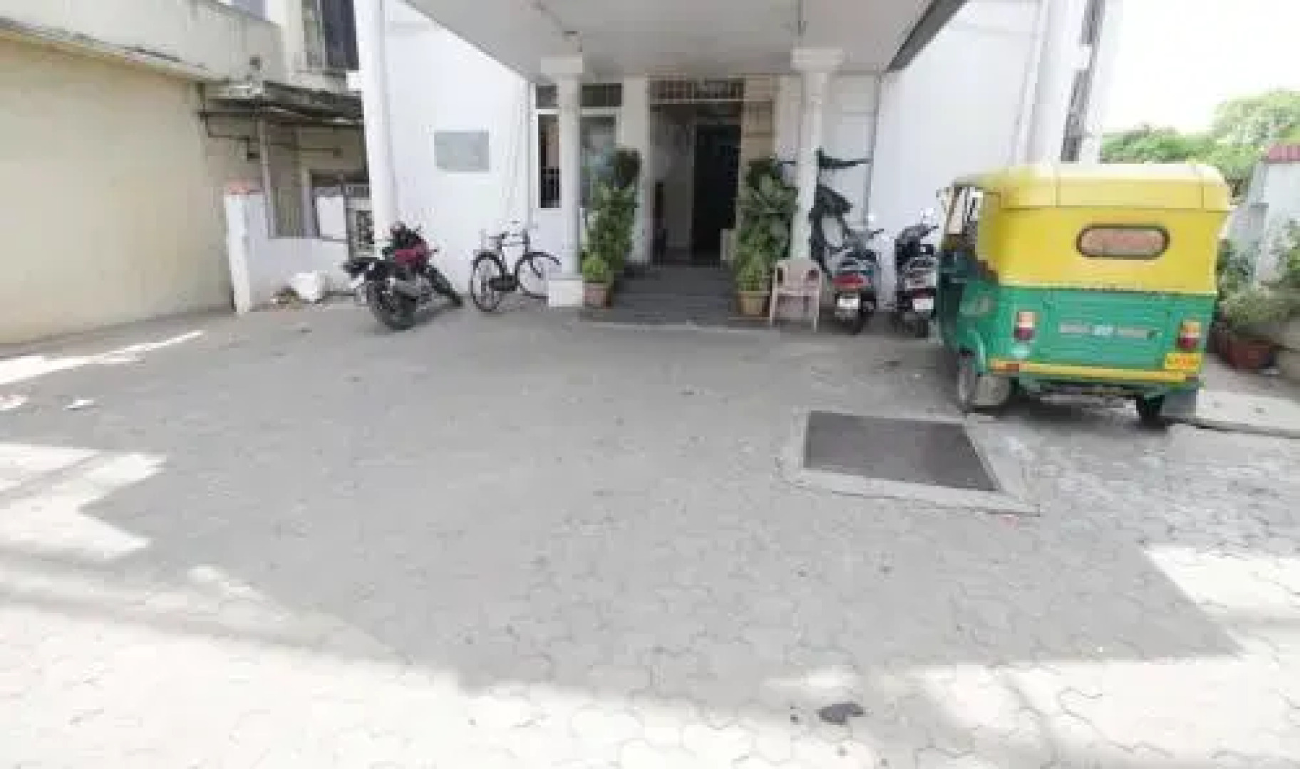 Hotel Ajantha Palace