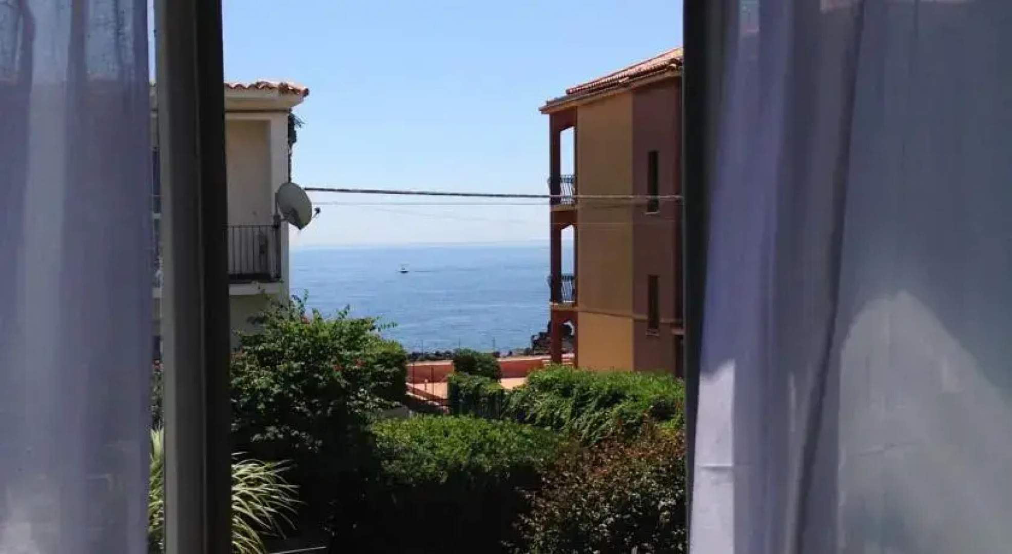 Blue House Stazzo Italy