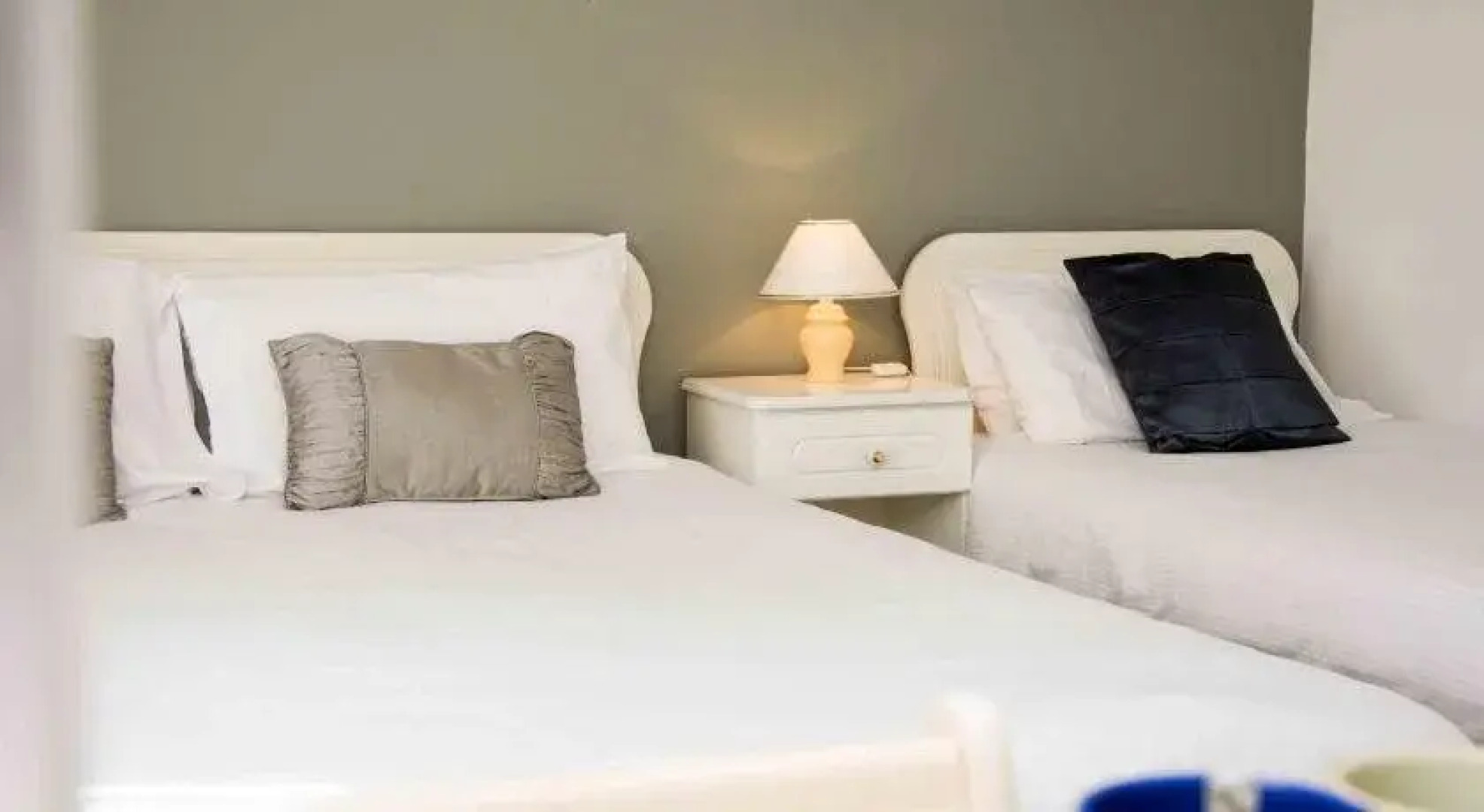 The Rose Garden Bed & Breakfast And Cafe