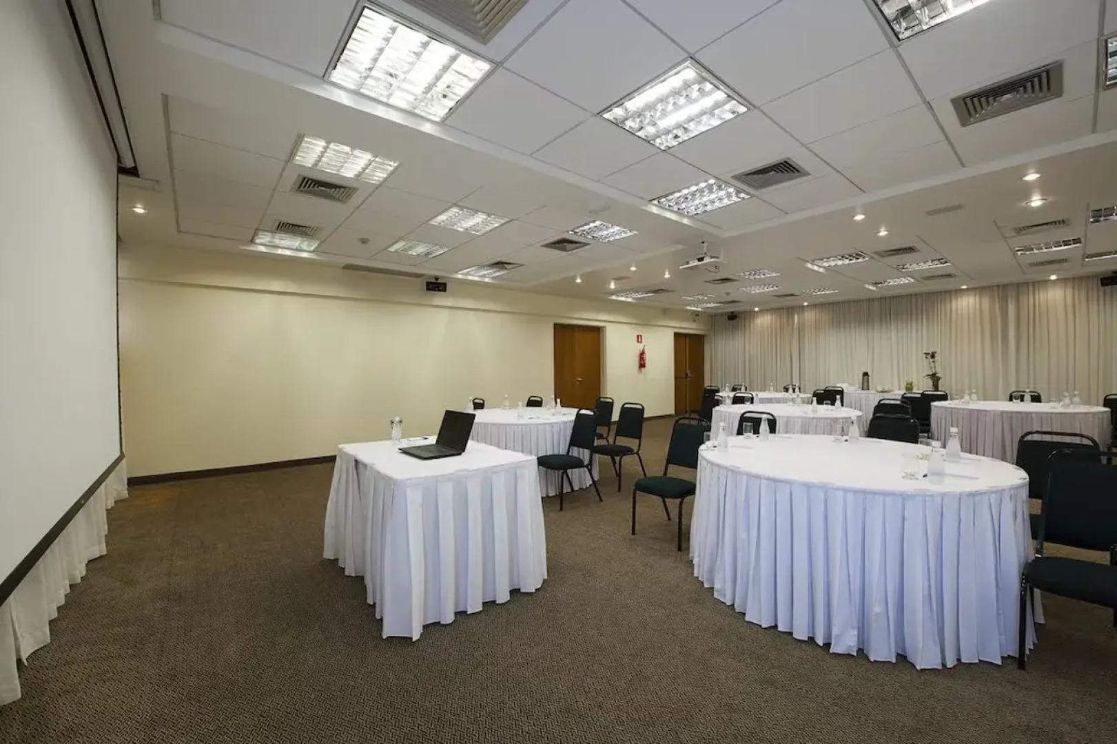 Hotel Golden Park Uberlândia by Nacional Inn