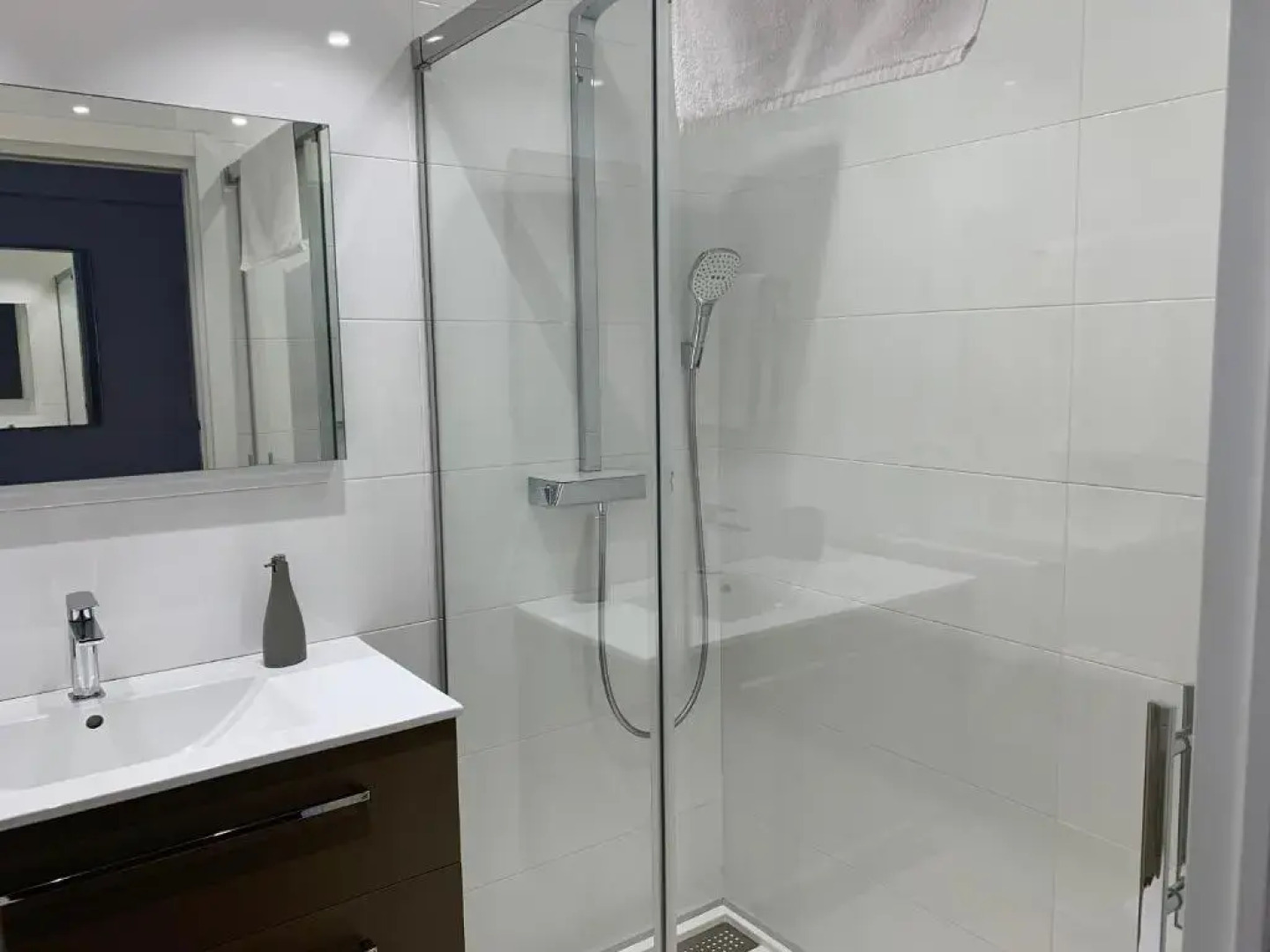 Residencial Sanz-Enea a 100m de la playa