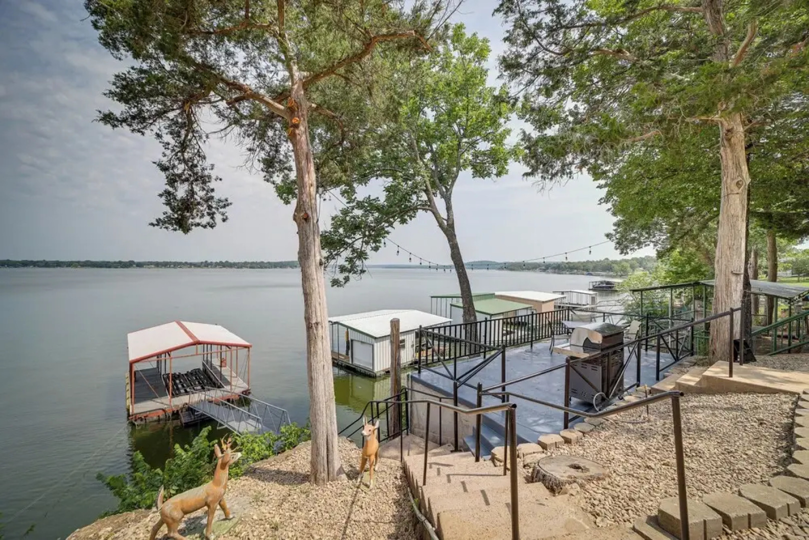 Waterfront Grove Retreat w/ Dock: 'cedar Ridge'