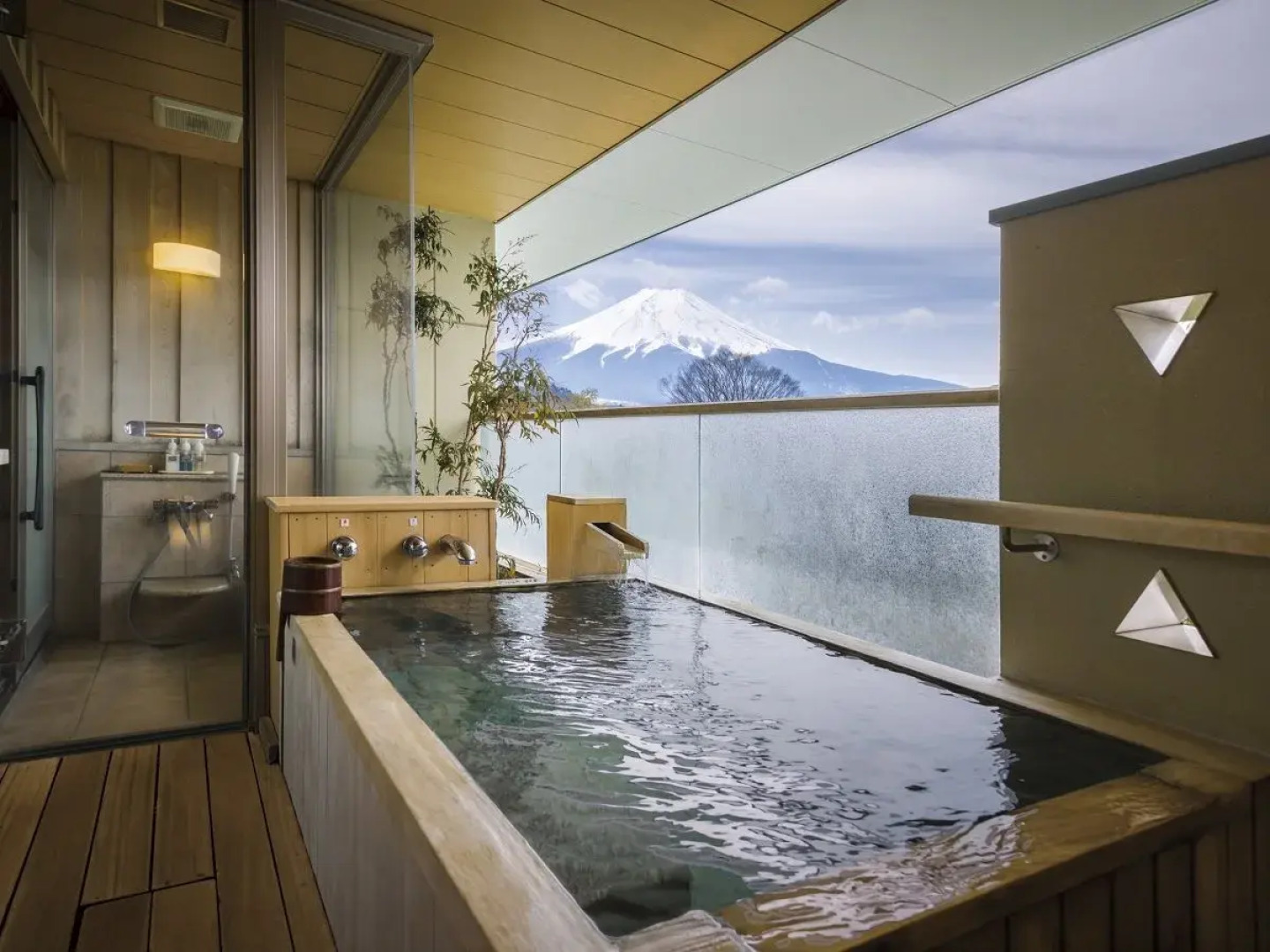 Hotel Kaneyamaen & Bessho SASA