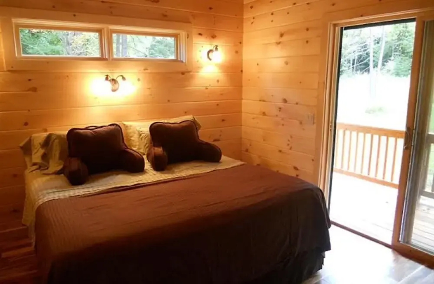 The Log Cabin Bed & Breakfast