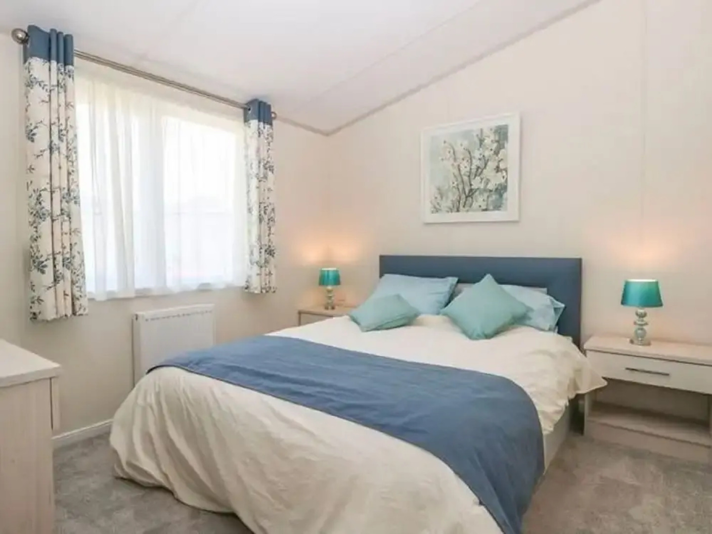 Lavish Holiday Home in Saint Leonards With Swimming Pool