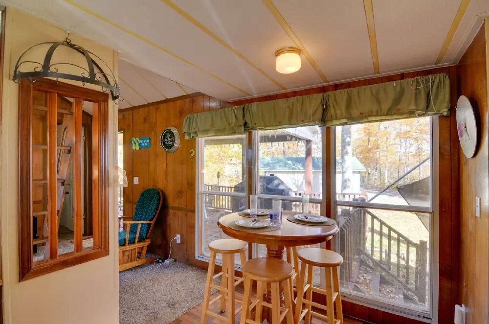 Cozy Tennessee Escape w/ Porch, Grill & Fire Pit!