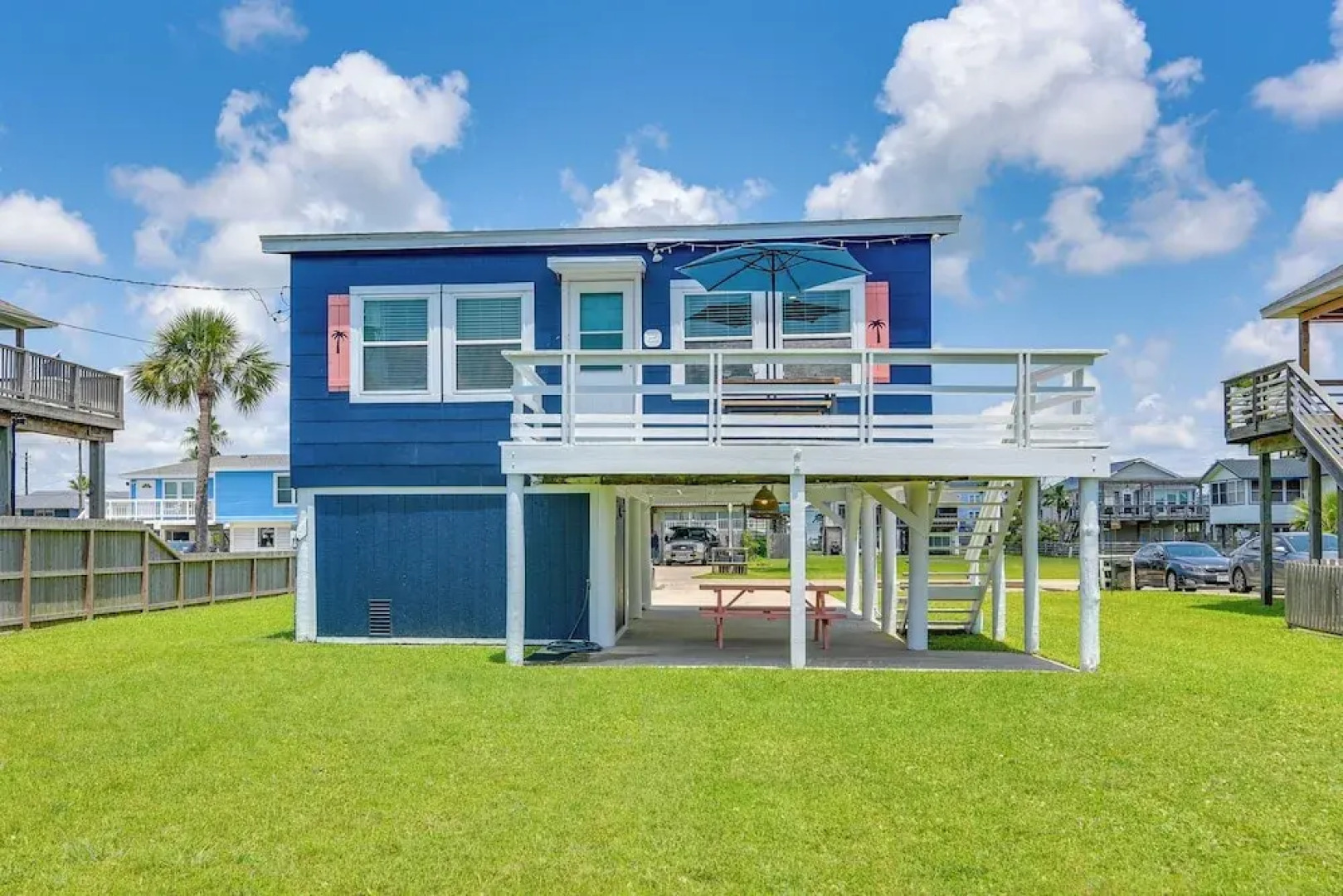 1 Mi to Shore: Bright Jamaica Beach Getaway!