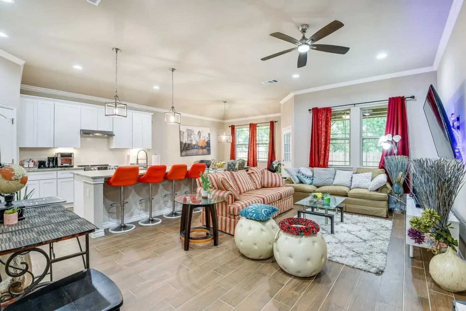 Grand Prairie Gem w/ Yard ~ 5 Mi to At&t Stadium!