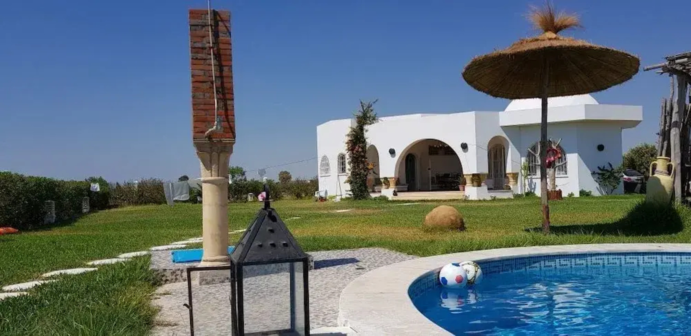 Yasmine Maamoura Beach