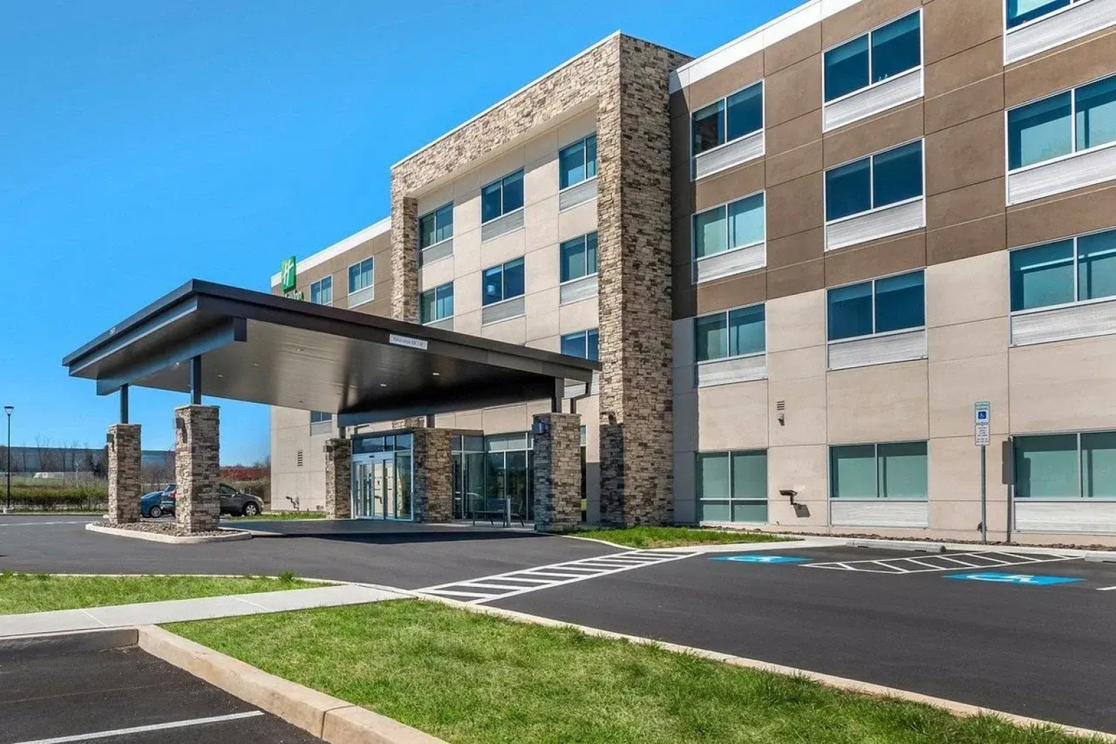 Holiday Inn Express & Suites Carlisle Southwest – I-81 by IHG