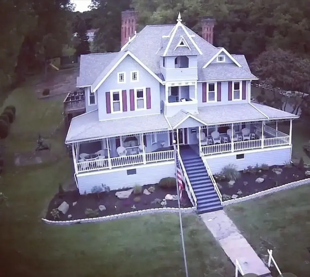 Hudson Manor Bed and Breakfast