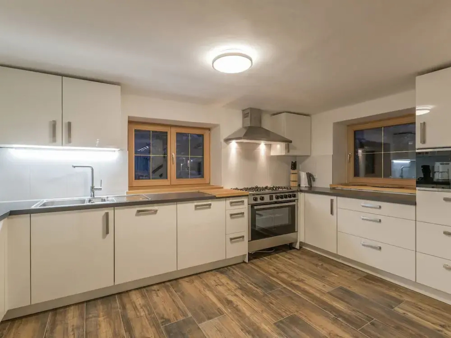 Appealing Chalet in Hopfgarten in Brixental with Sauna