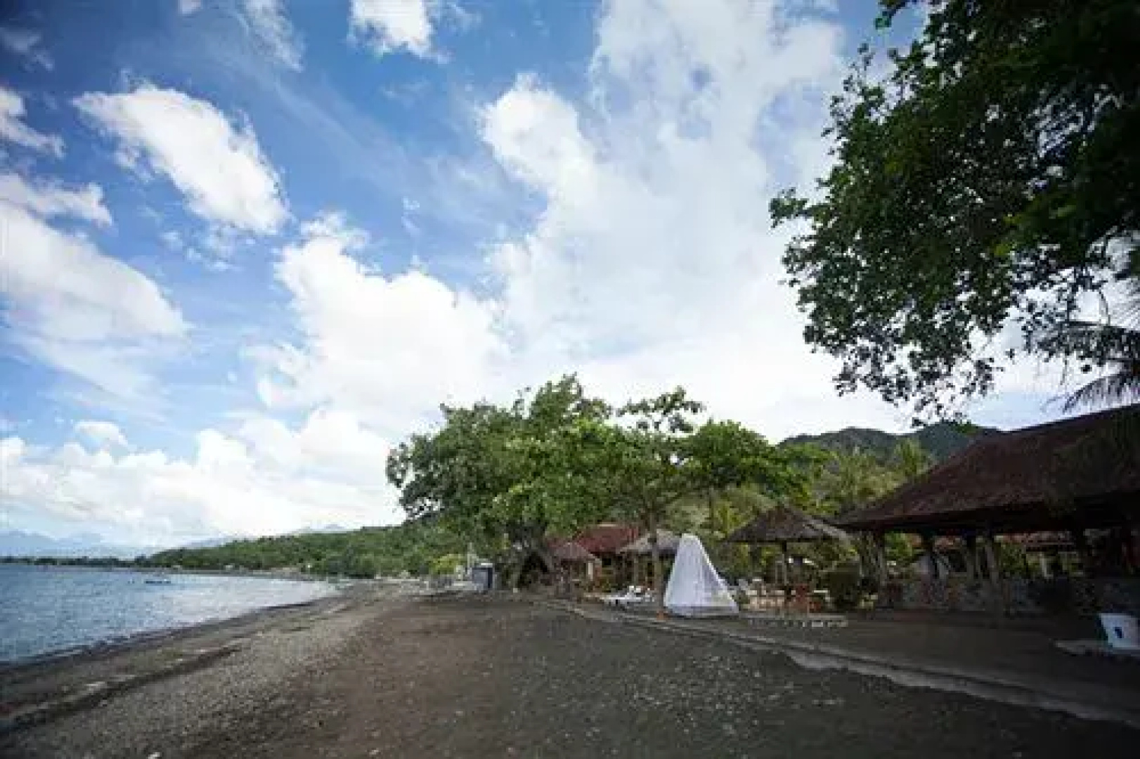 Segara Bukit Seaside Cottages