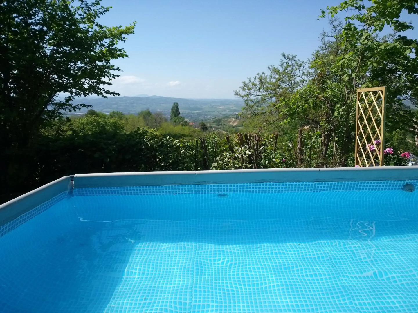 3 bedrooms house with private pool furnished terrace and wifi at Monteciccardo