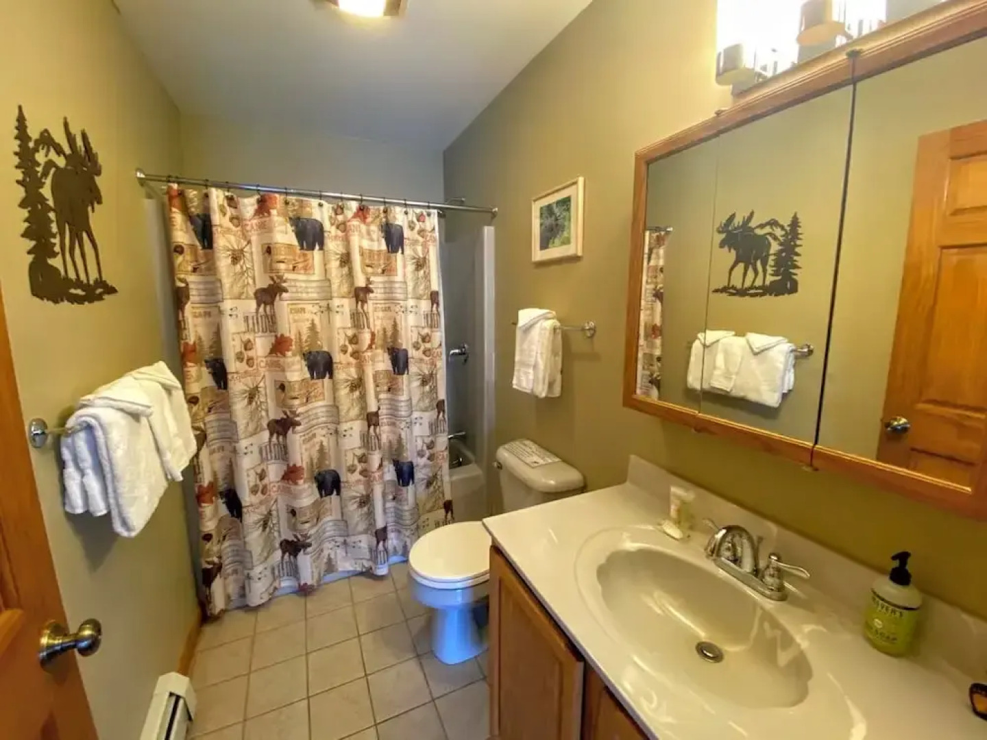 Moose Lodge and Cabins by Bretton Woods Vacations