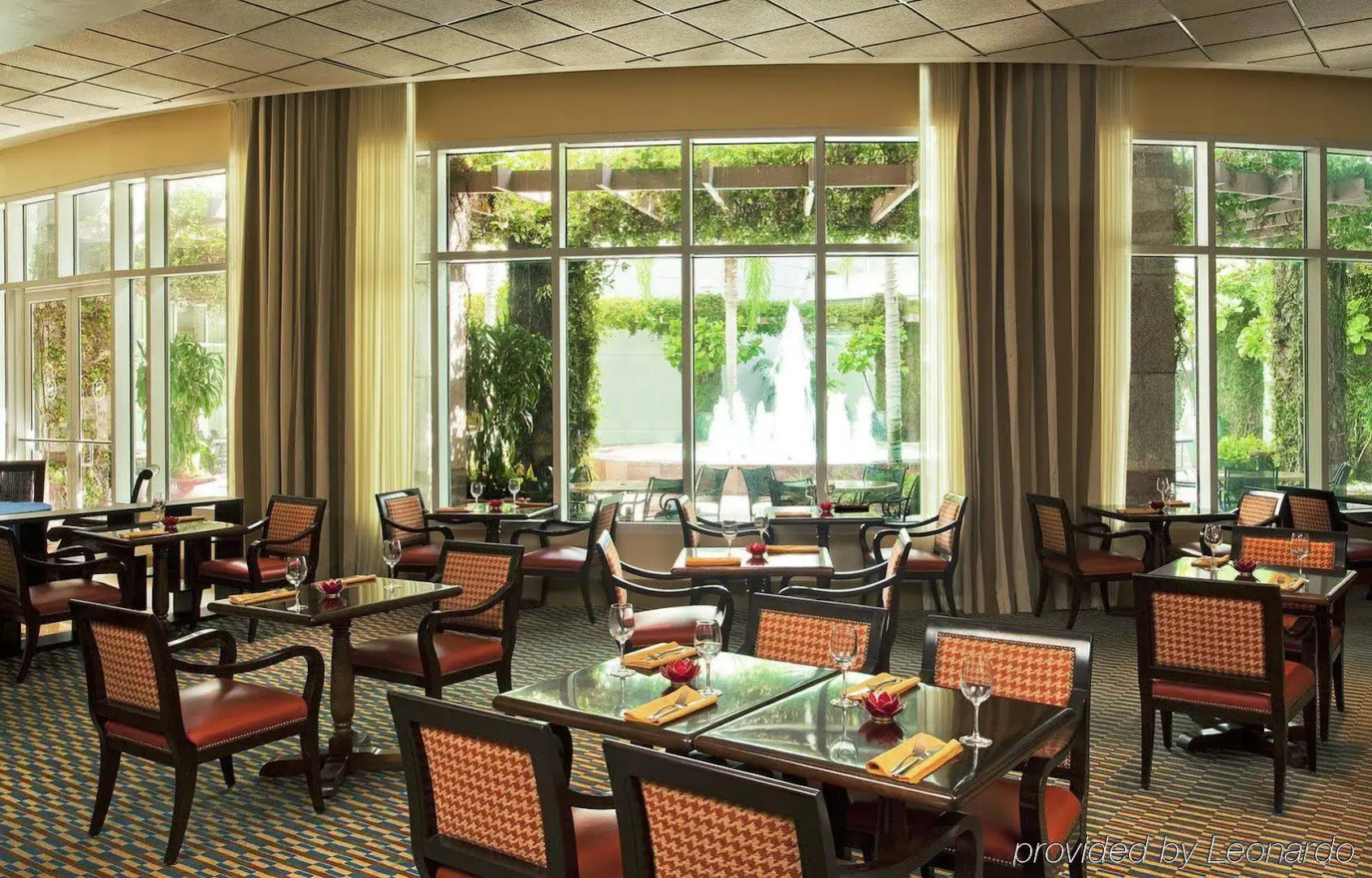 Sheraton® Suites Fort Lauderdale West