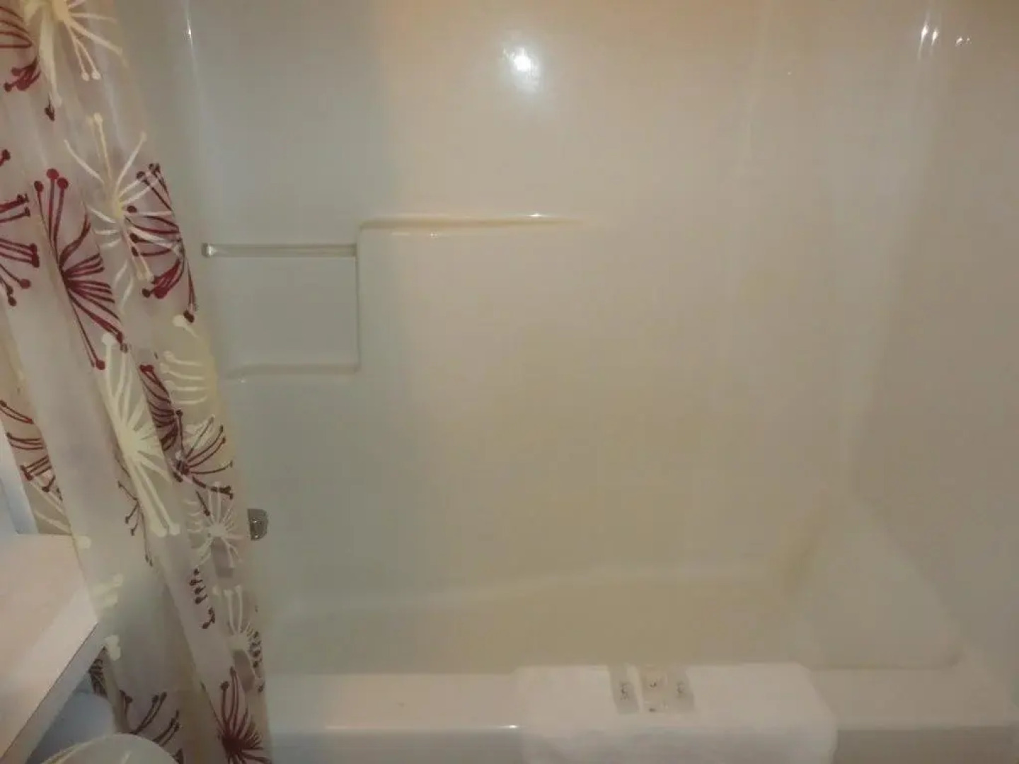 Airport Inn Lakeside