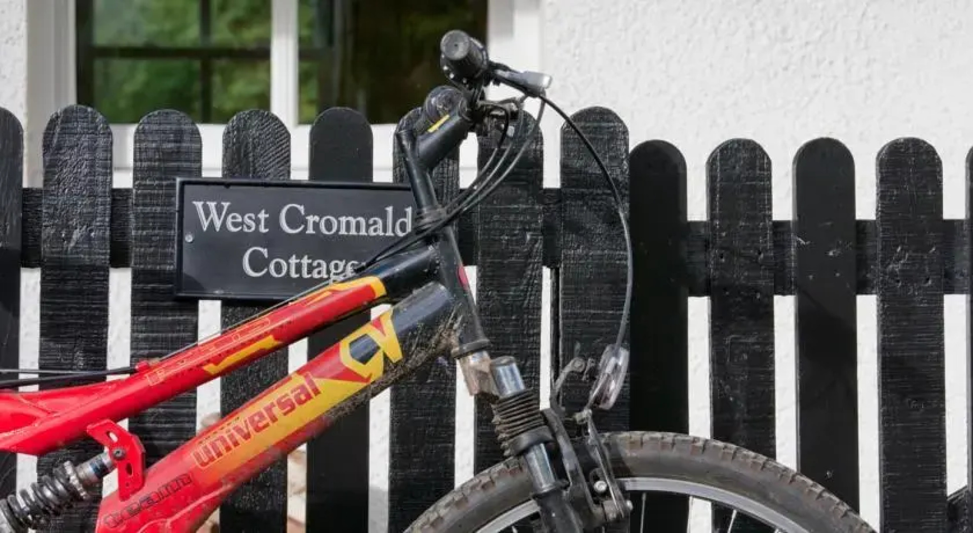 Cromald Cottages - East & West