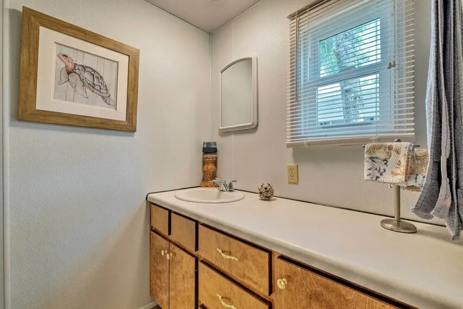 Cabin w/ Fire Pit, Walk to Steinhatchee River!