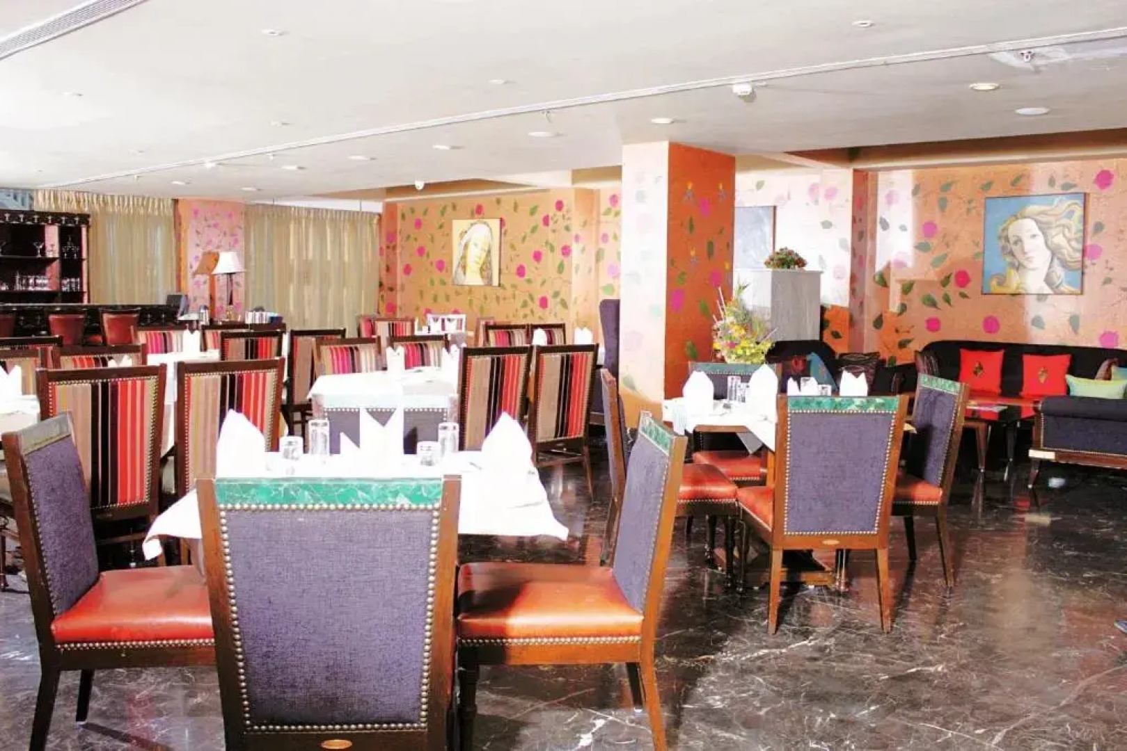 Gis Select Banjara Hills