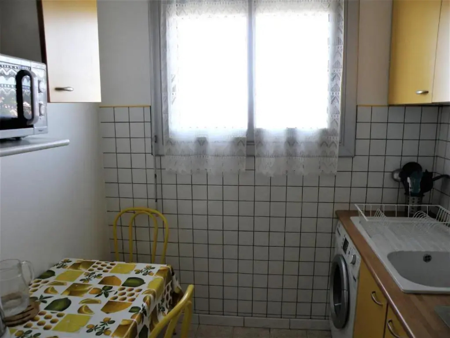 Lumineux T2 Proche Plage, Commerces Dans Residence Avec Ascenseur-5fl87